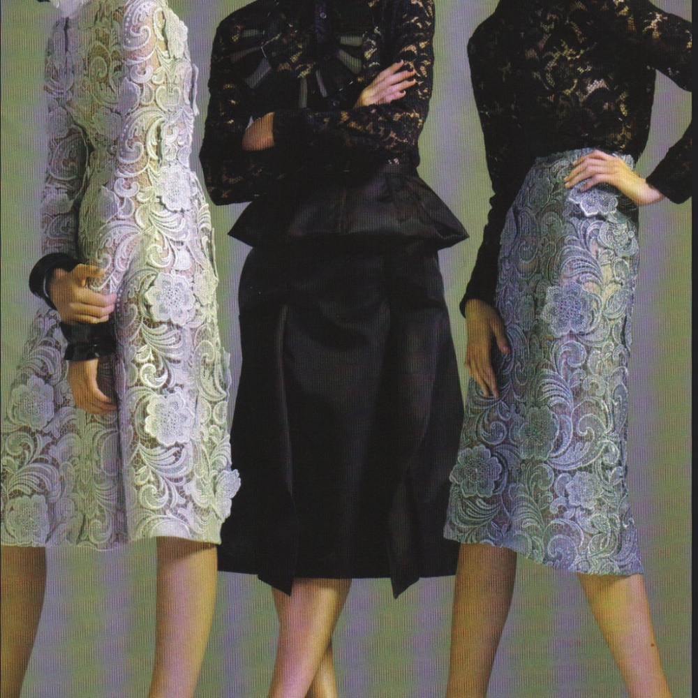Prada textured lace navy pencil skirt MWOT size 40/US 4